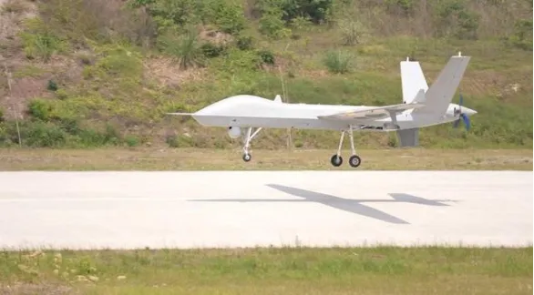 中國電科網(wǎng)通院助力我國大型固定翼無人機貨運物流完成首飛試驗