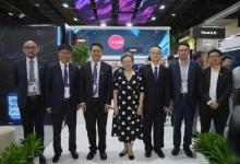 中國駐迪拜總領(lǐng)事歐渤芊一行蒞臨GITEX Global 2024新華三展臺參觀調(diào)研