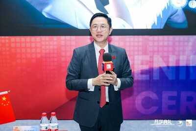 法國里昂商學(xué)院副校長、亞洲校區(qū)校長王華教授